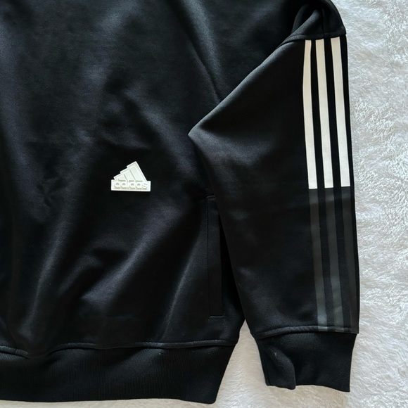 Adidas Black Full Zip Cropped Track Jacket--NWT--4X - Picture 8 of 15